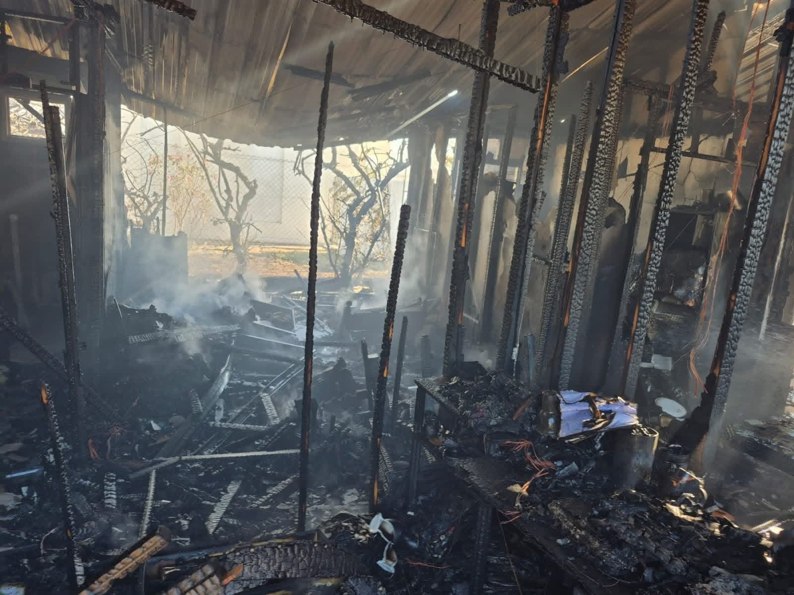 JOVITA: PERDIÓ SU CASA A CAUSA DE UN INCENDIO