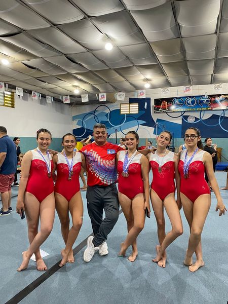 Muy buena participación de las gimnastas de Italó y Huinca Renancó en la ciudad de Córdoba.