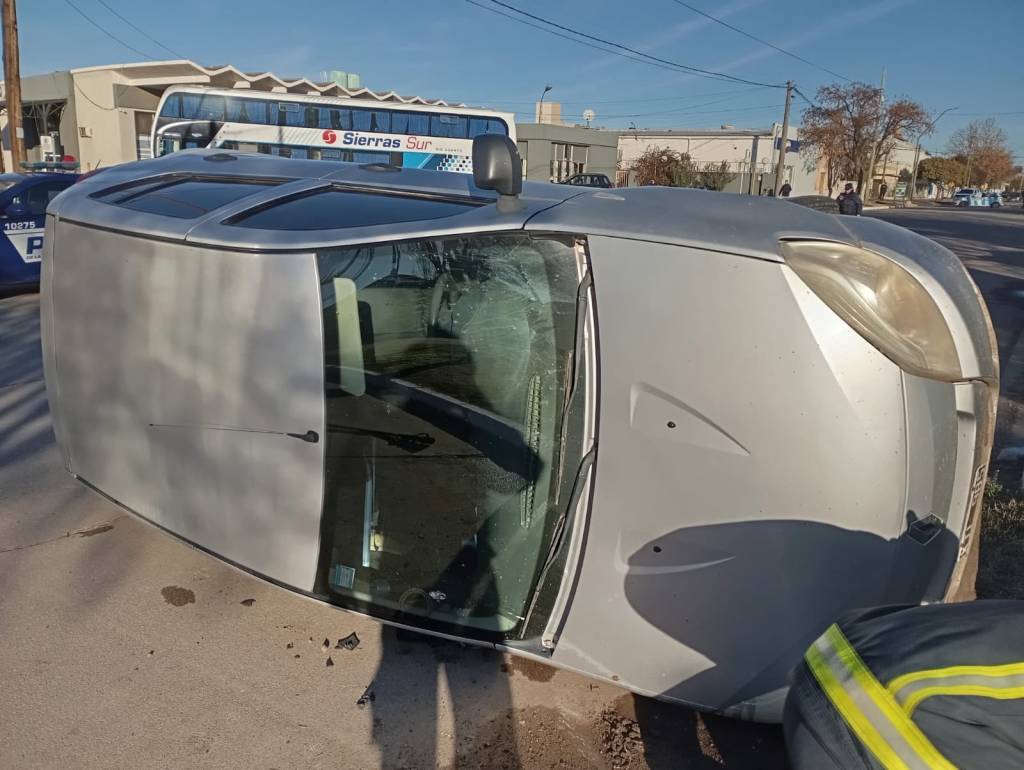Accidente frente a la terminal de Huinca Renanco