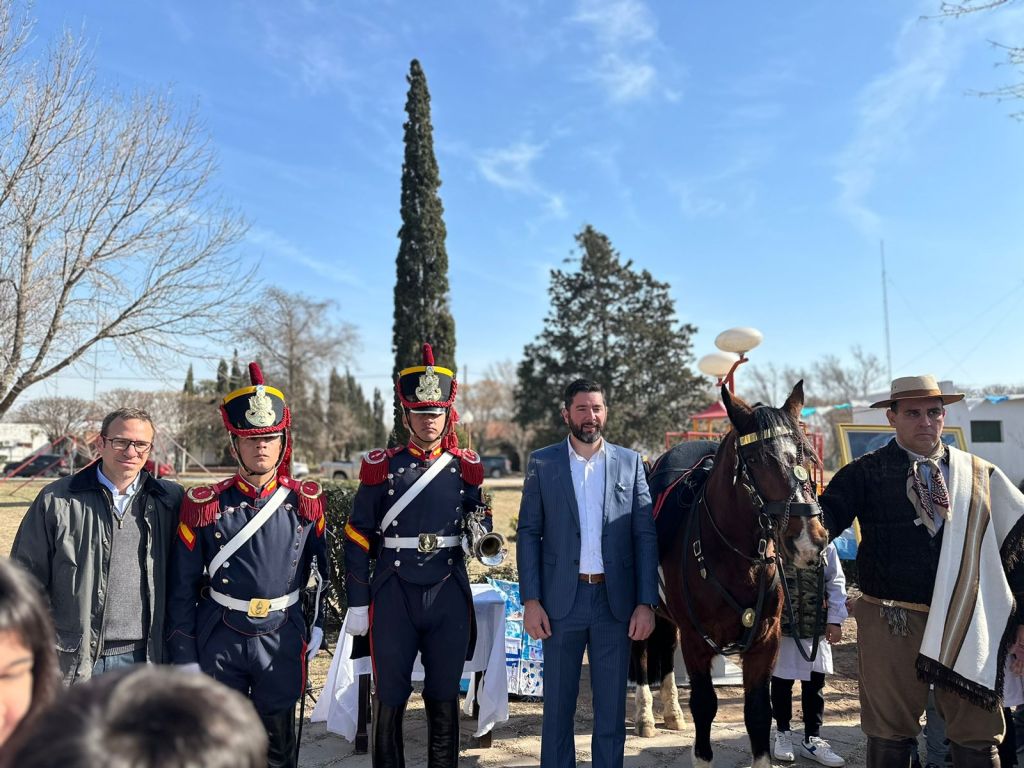LOS GRANADEROS CONMOCIONARON PINCEN Y ZONA