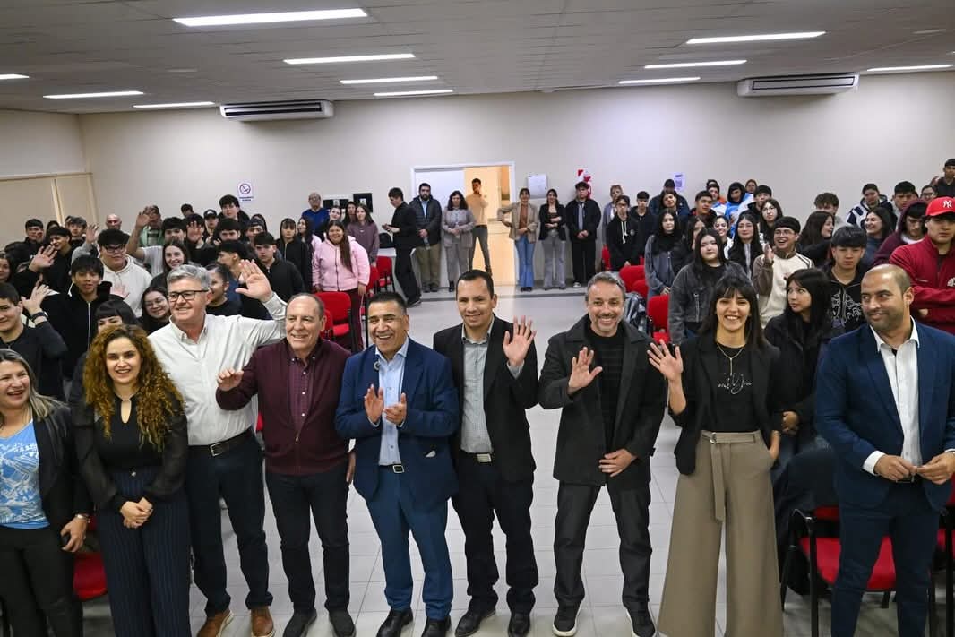 LANZAMIENTO DE LA ESTUDIANTINA 2026