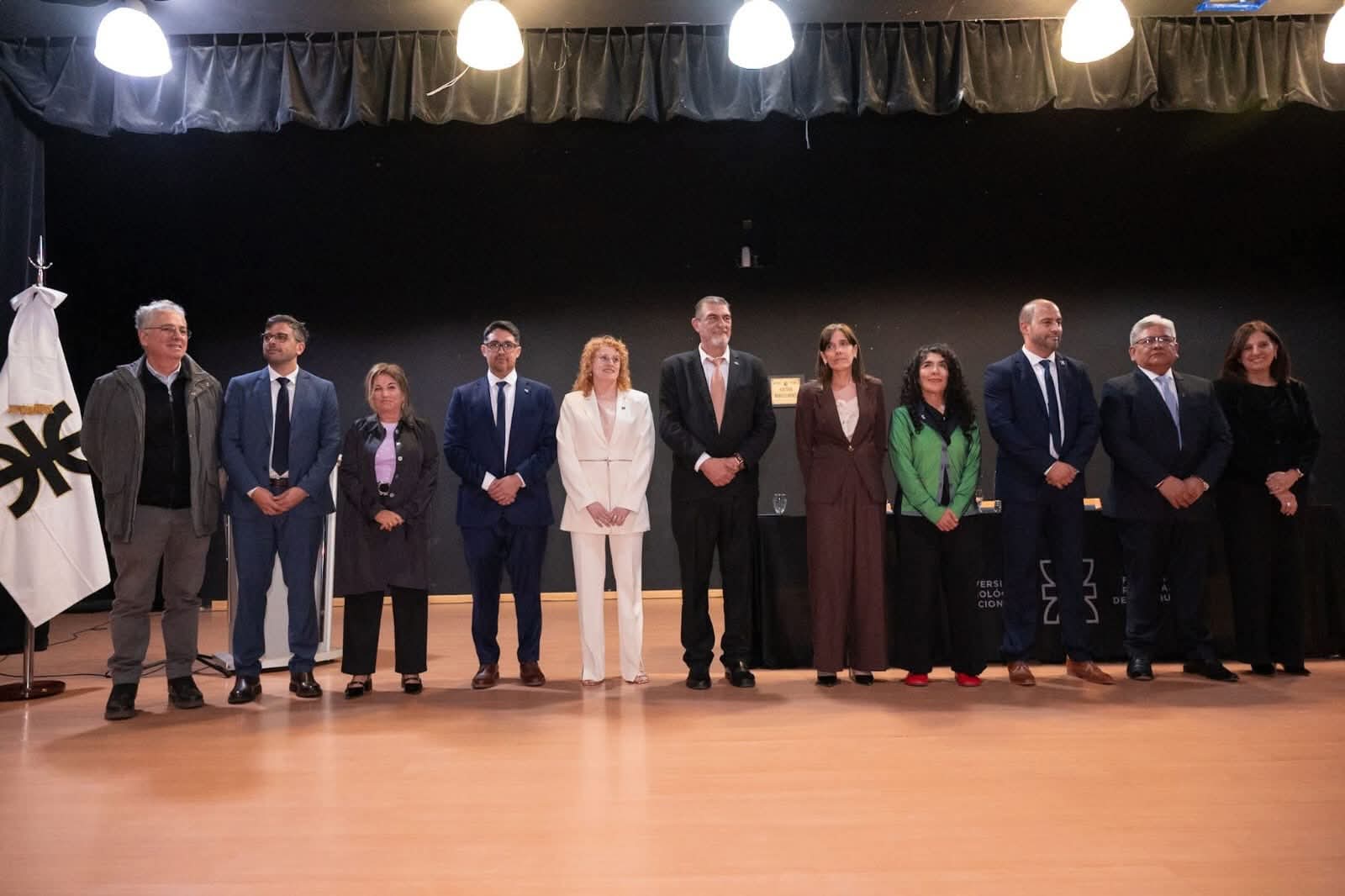 ASUNCIÓN DE NUEVAS AUTORIDADES DE LA UTN-FRN