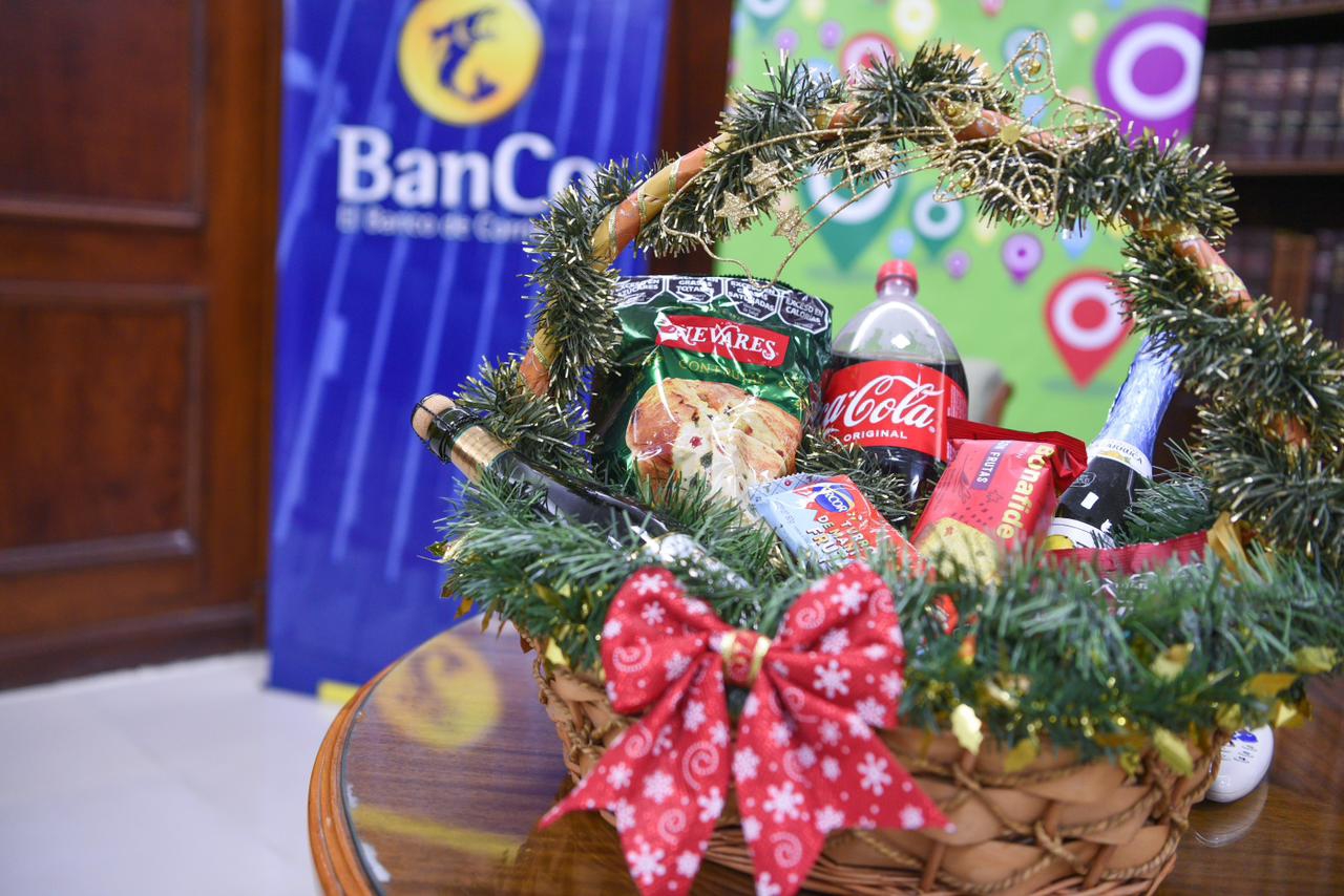 El Gobierno y el BanCo presentaron la Canasta Navideña y las promociones especiales de fin de año