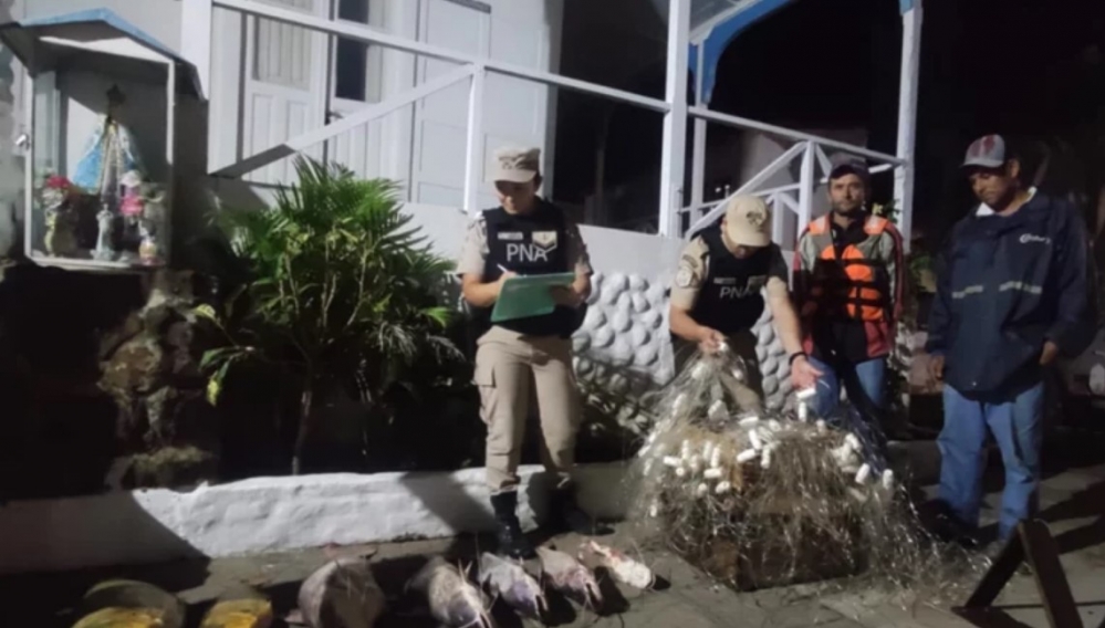 PREFECTURA DETUVO A PESCADORES PARAGUAYOS