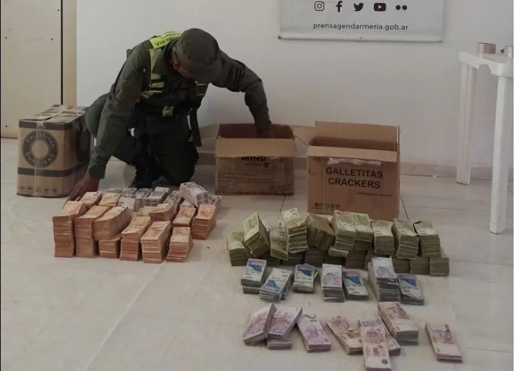 INCAUTAN SUMA MILLONARIA TRANSPORTADA ILEGALMENTE