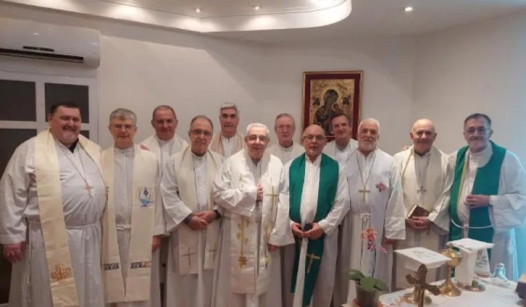 OBISPOS DEL NEA SE REUNIERON EN RESISTENCIA