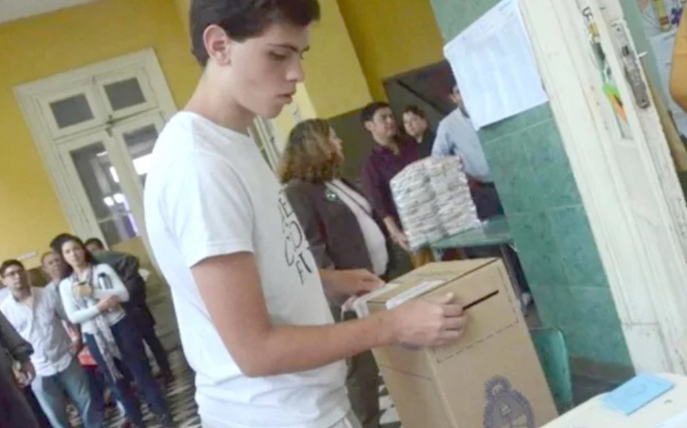 POR PRIMERA VEZ VOTARÁN JÓVENES DE 16 Y 17 AÑOS