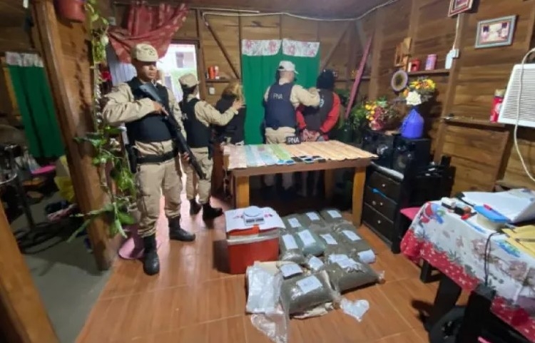 ALLANAMIENTOS POR ACOPIO DE DROGA EN ITATÍ