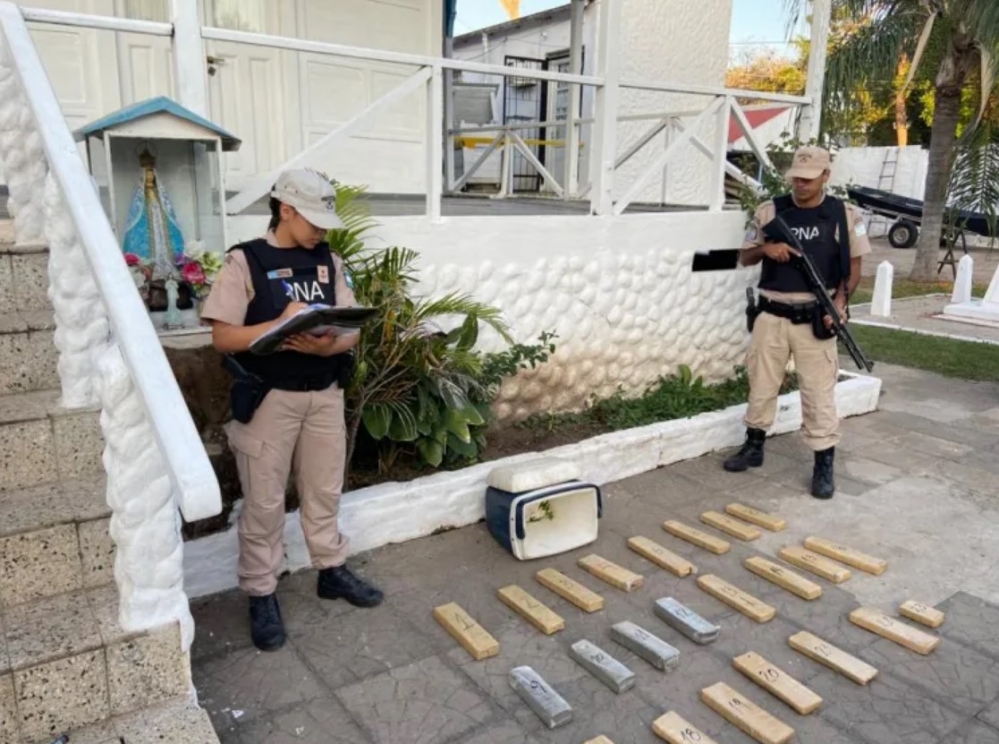 SECUESTRAN MARIHUANA EN EL BARRIO ABARAPÉ DE ITATÍ