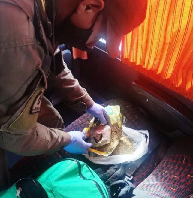 ATRAPADO CON MARIHUANA