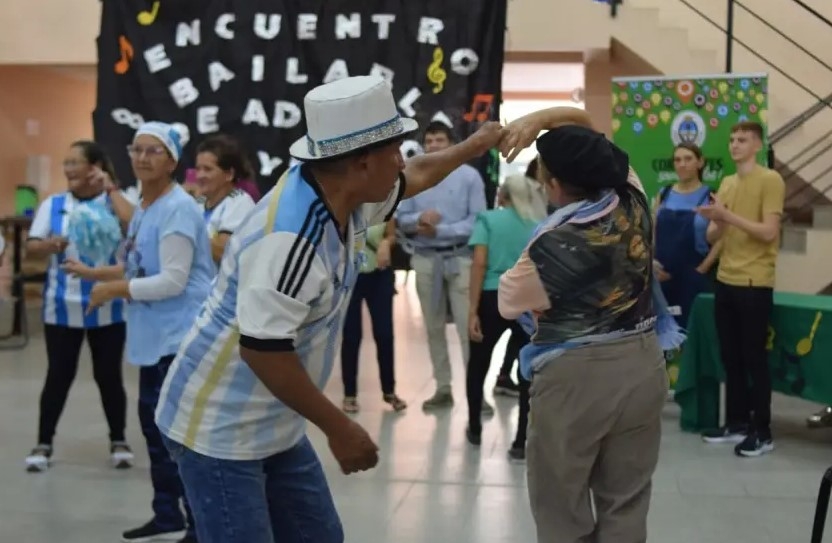 SE REALIZAN ACTIVIDADES POR EL DÍA DEL ADULTO MAYOR