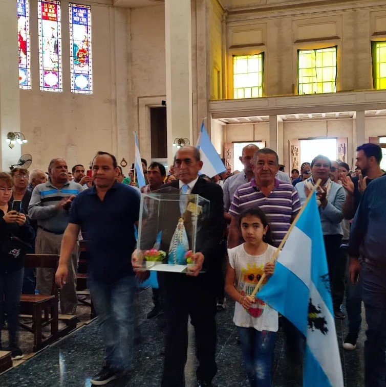 ENTRONIZARON EN ITATÍ LA VIRGEN QUE VISITÓ MALVINAS