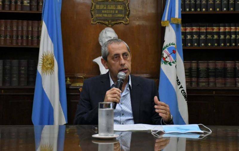 Estudian un aumento a Empleados Públicos