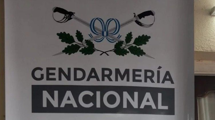 DETIENEN A MENOR CON DROGA