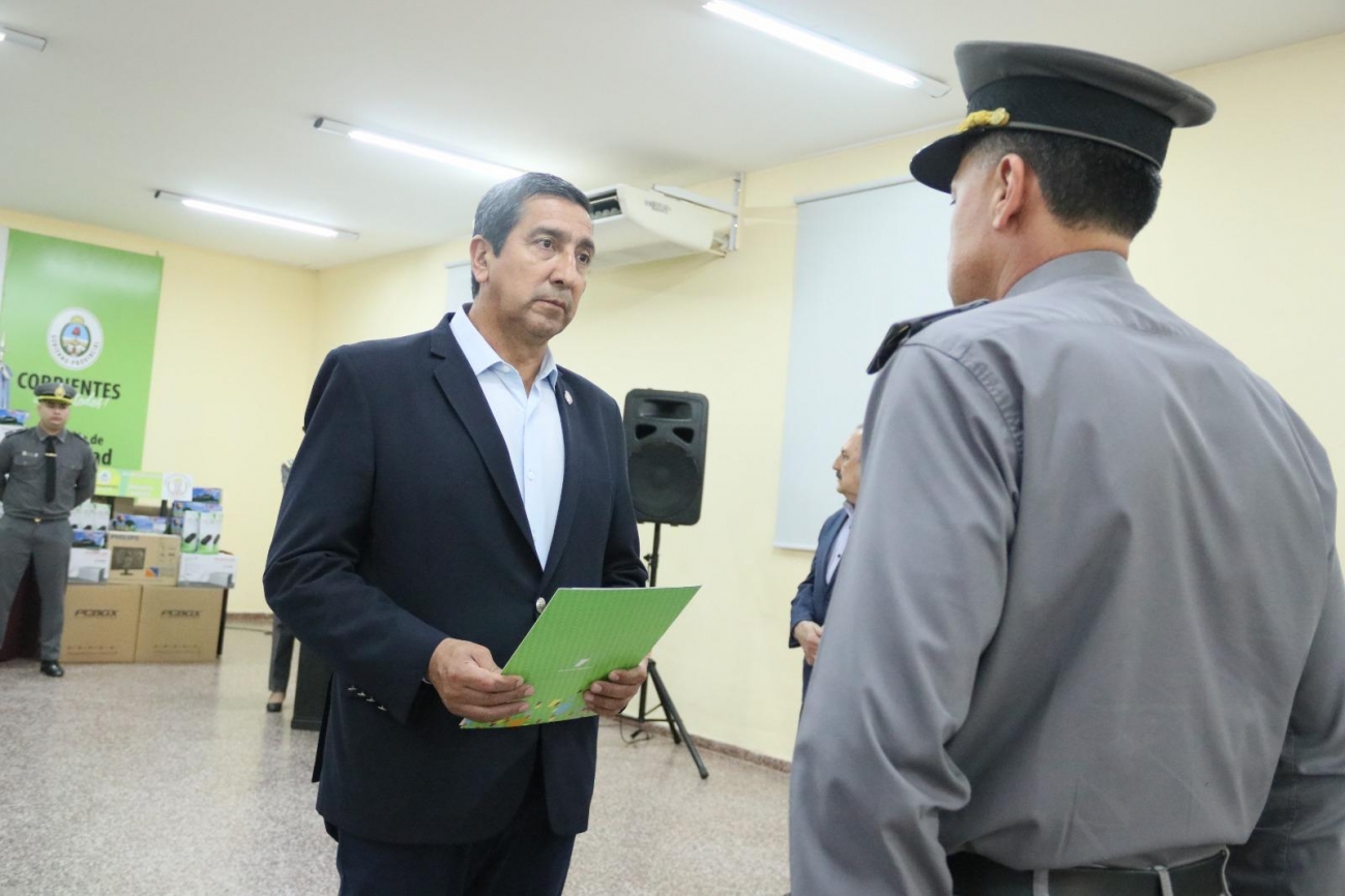 ASCENSOS EN EL SERVICIO PENITENCIARIO