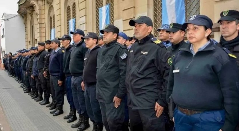SE ABRIÓ LA INSCRIPCIÓN PARA INGRESAR A LA ESCUELA DE POLICÍA