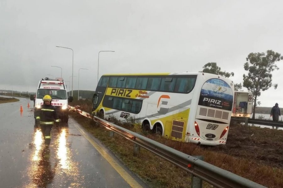 COLECTIVO DE LARGA DISTANCIA DESPISTÓ CERCA DE MONTE CASEROS