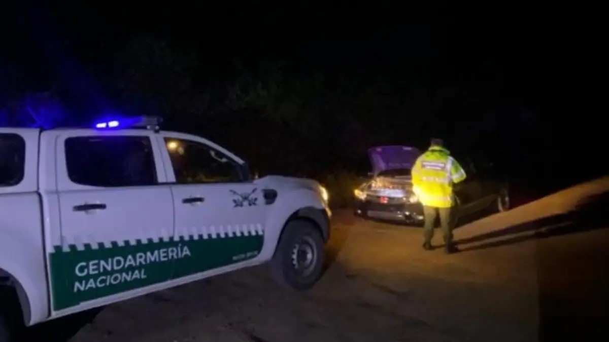 DETECTAN EN BELLA VISTA UN AUTOMÓVIL ROBADO EN BUENOS AIRES
