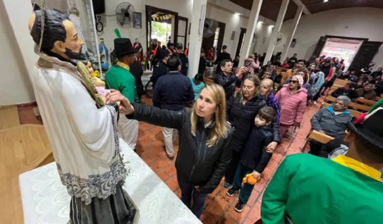 LA FELIGRESÍA RINDIÓ HONORES A SAN CAYETANO