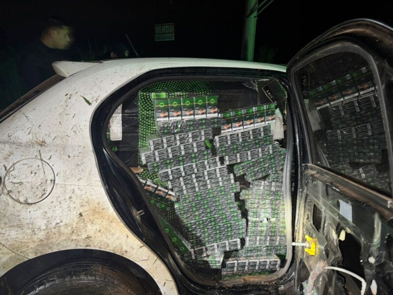 CONTRABANDISTAS CHOCARON UN CABALLO Y ABANDONARON LA CARGA
