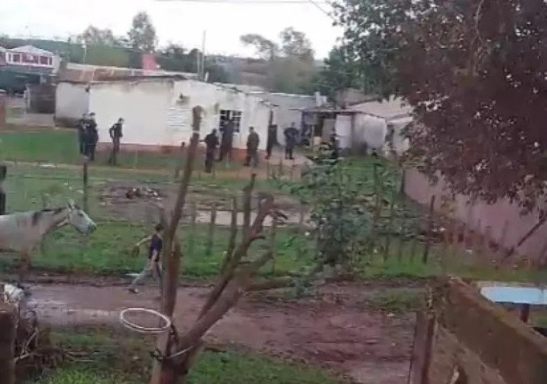 DETIENEN A UN HOMBRE QUE AMENAZABA CON MATAR A UNA MUJER