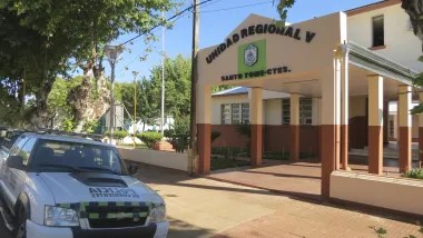 LO ATACÓ A MACHETAZOS POR ENVIARLE MENSAJES A SU NOVIA