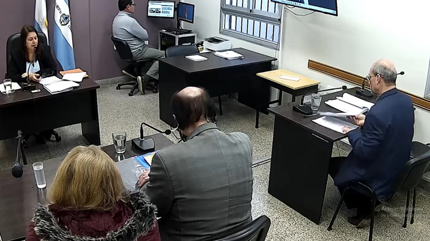 CONDENAN A PROFESORA POR EXIGIR DINERO PARA APROBAR MATERIAS