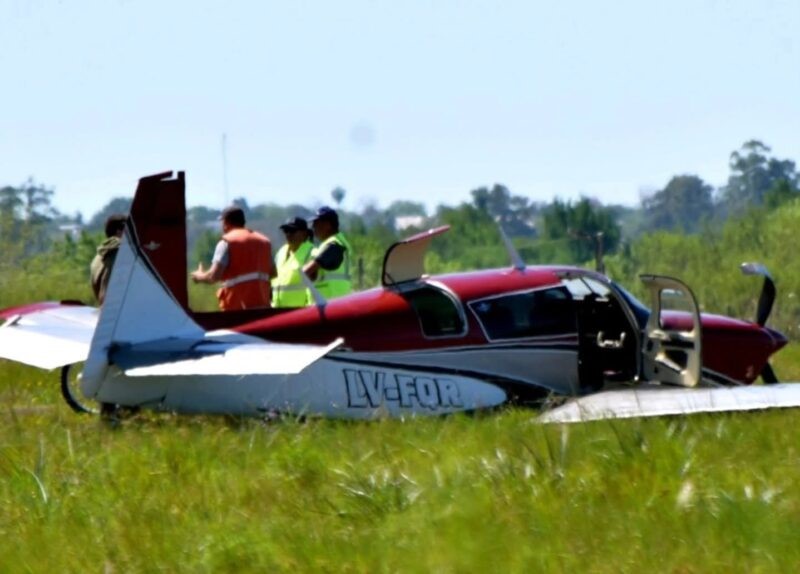 AVIÓN ATERRIZÓ DE EMERGENCIA EN MONTE CASEROS