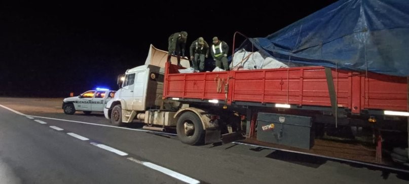 INCAUTAN UN CARGAMENTO DE 40 TONELADAS DE PLOMO Y ALUMINIO