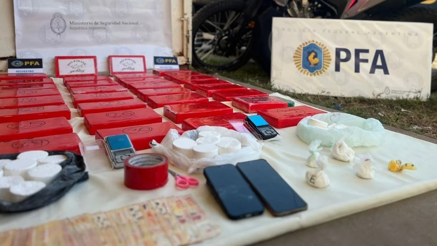 LA POLICÍA SEPARÓ DE LA FUERZA A LA OFICIAL DETENIDA POR NARCOTRÁFICO