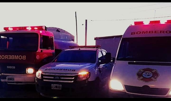 EL CUARTEL DE BOMBEROS DE BARDA DEL MEDIO Y CONTRALMIRANTE CORDERO
