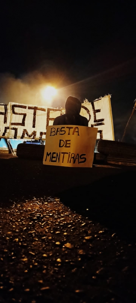 UNA COMUNIDAD SE LEVANTA NUEVAMENTE EN RECLAMO POR LA ESCUELA 300 Y CORTAN LAS RUTAS 151 Y 69 EN CAMPO GRANDE.