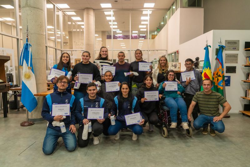 Abella encabezó una nueva entrega de Becas Municipales de Alto Rendimiento Deportivo