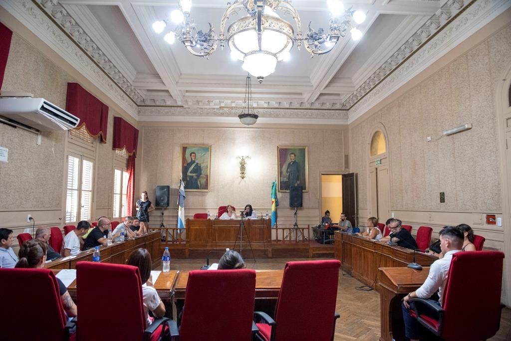 El HCD aprobó el pedido de licencia del intendente Abella
