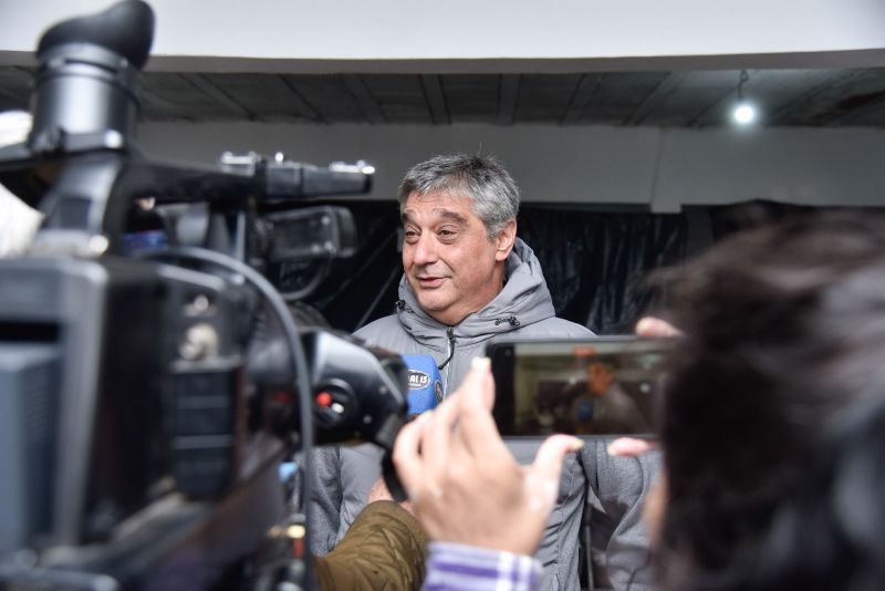 Carlos Ortega propuso duplicar el salario de los trabajadores municipales