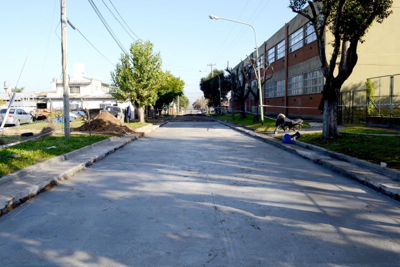 El Municipio inició un nuevo plan de bacheo urbano de hormigón en el casco urbano