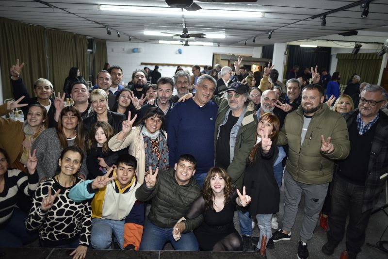 Pedro Saborido se presentó en el Círculo Abruzzese con su Monólogo sobre el Peronismo