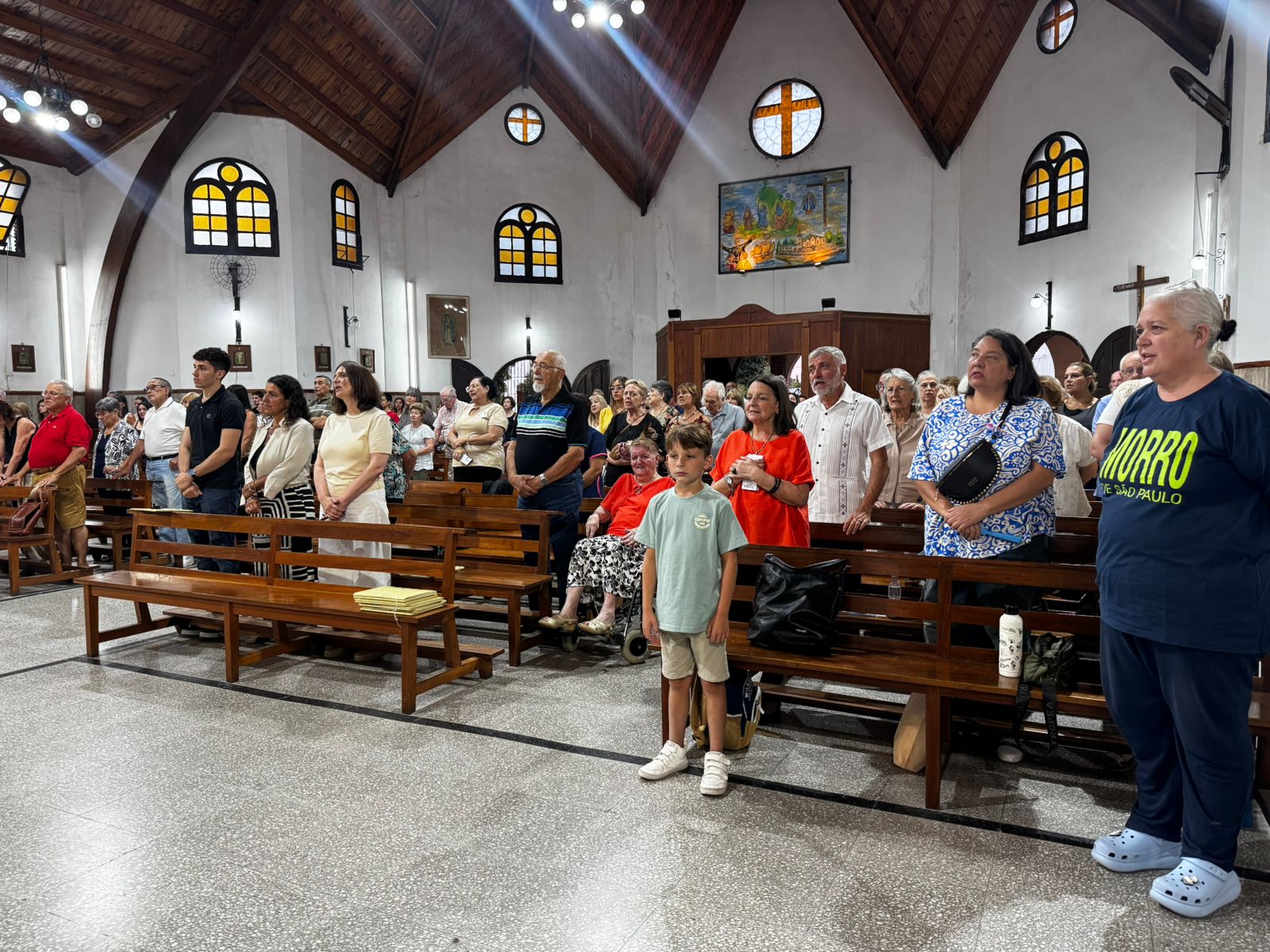 Elisa Abella y Karina Sala acompañaron la misa por los 80 años del Padre Giovanni