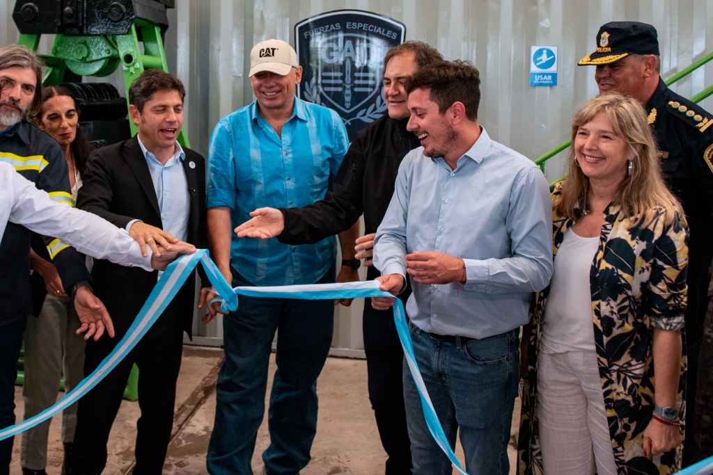 Axel Kicillof inauguró el nuevo destacamento del GAD