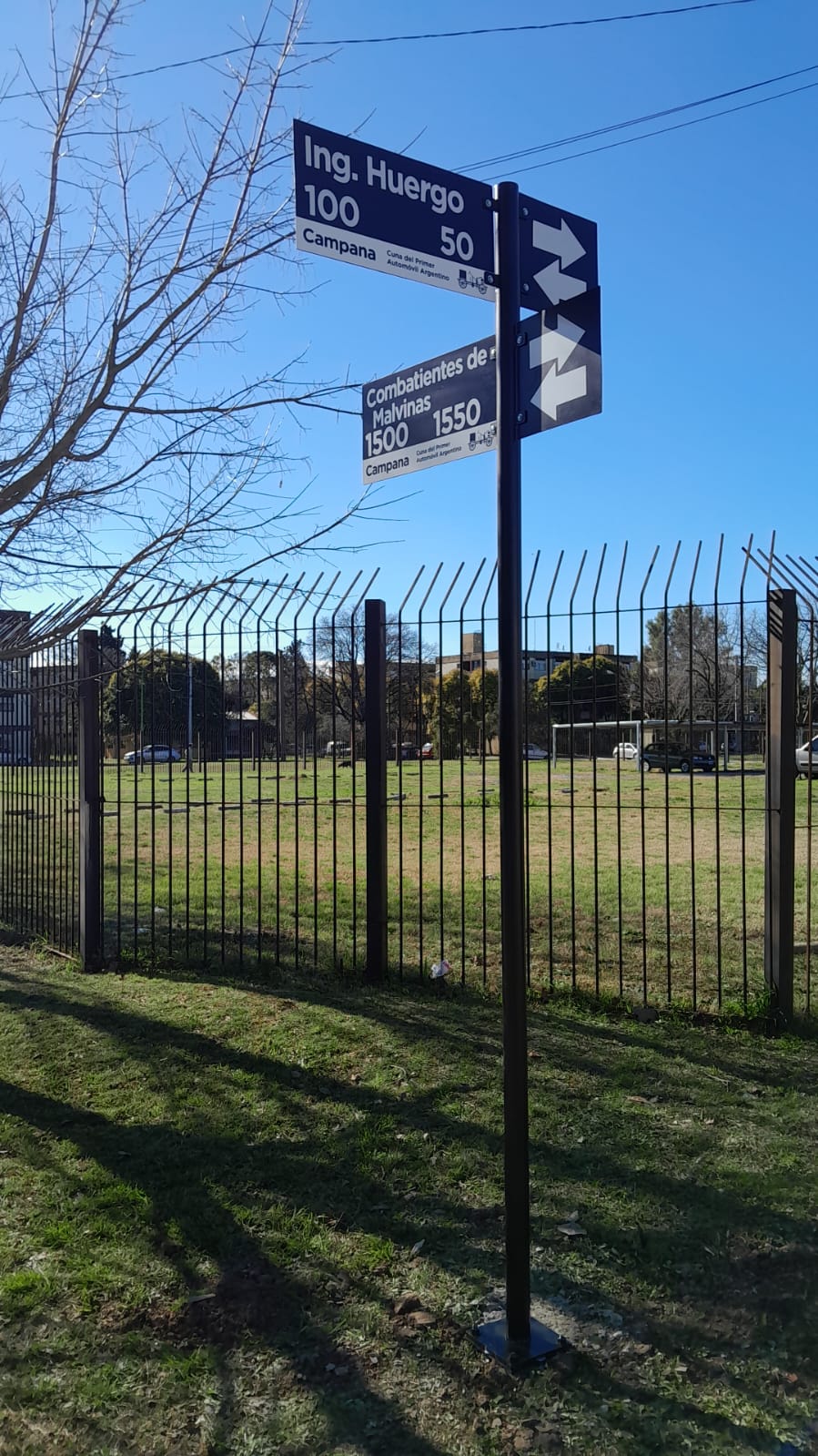 El Municipio suma nueva señalética tras las obras de asfalto realizadas en diferentes barrios
