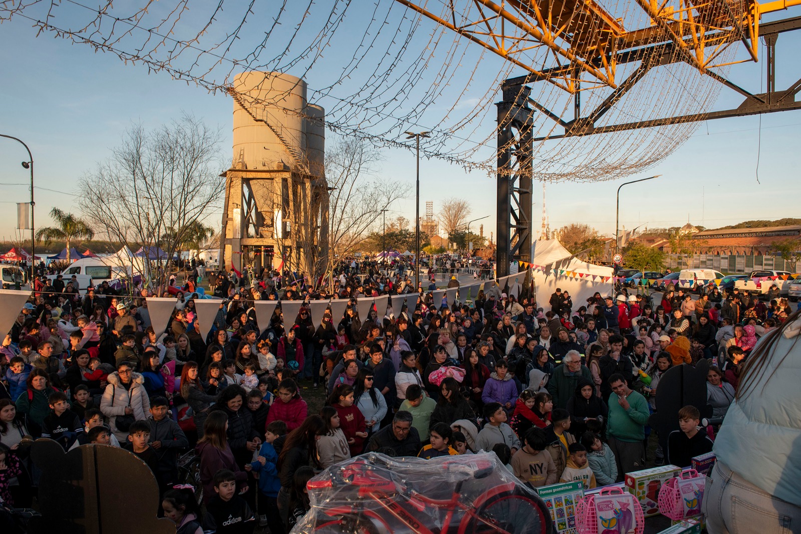 Con un gran festejo en la Costanera, Campana celebró el Día del Niño