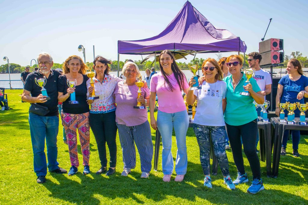 Los ganadores del torneo municipal “Grandes Deportistas” recibieron su premio