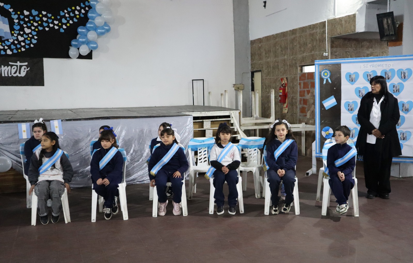 El Municipio acompañó la Promesa de Lealtad a la Bandera de alumnos de la Escuela N° 23