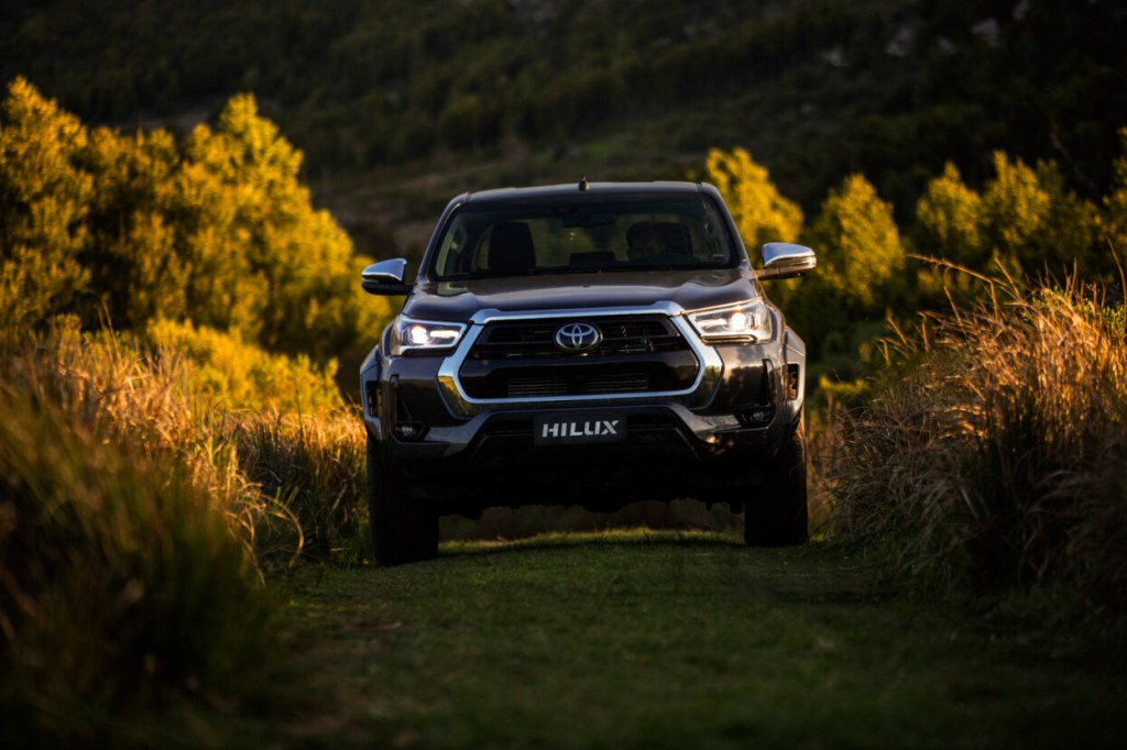 2025 récord para Toyota: número uno en ventas, producción y exportación por quinto año consecutivo y 20 años de Hilux como la pick-up más elegida por los argentinos