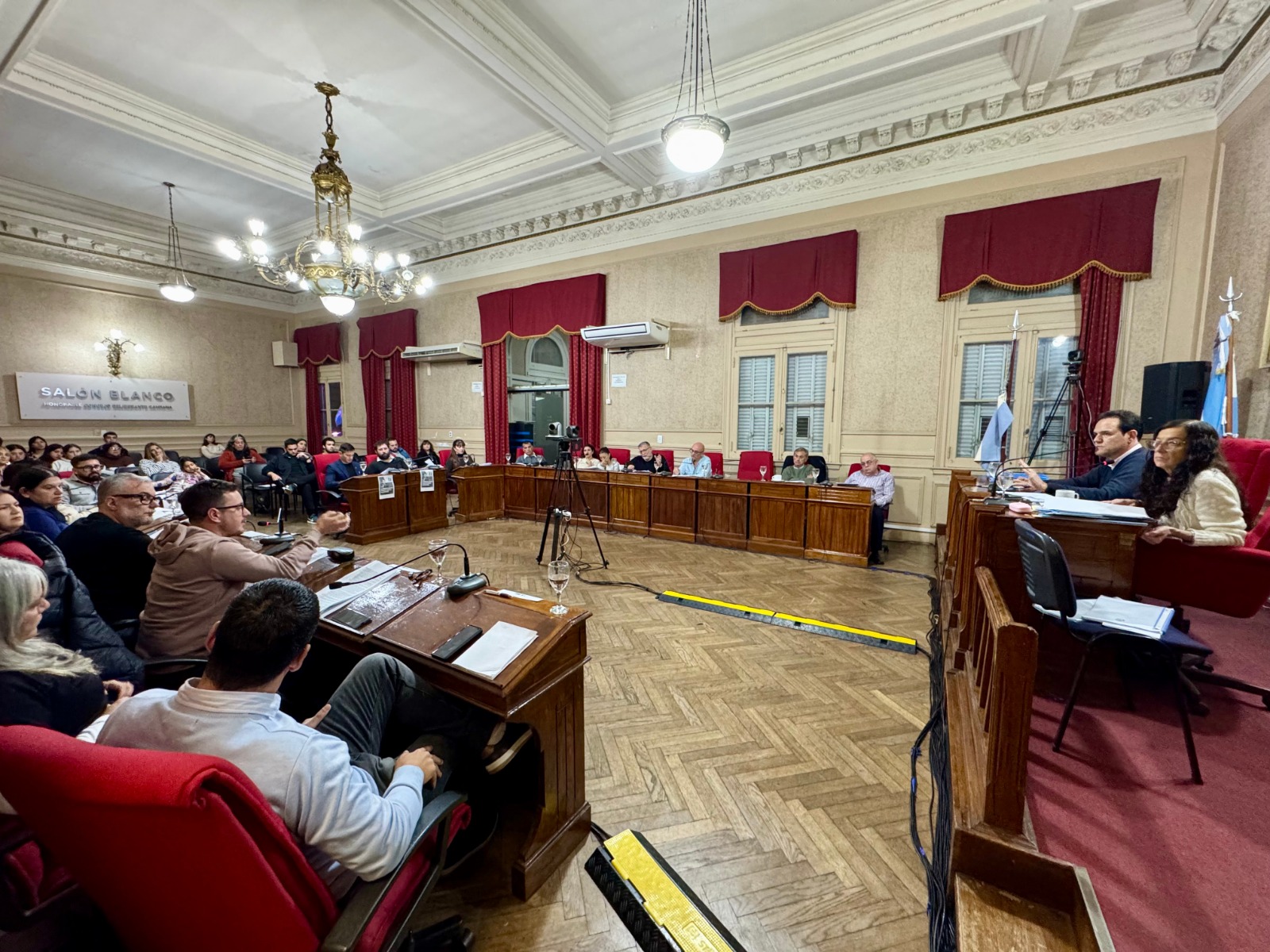 “La ‘casta’ de Abella impidió que el Intendente se someta a controles toxicológicos para protegerlo”
