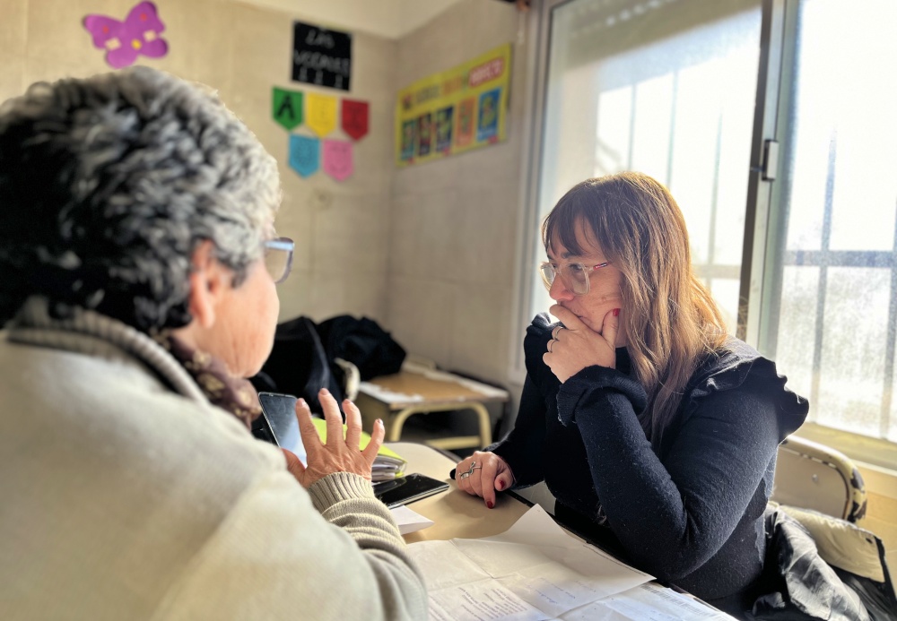Concejales continúan asistiendo a vecinos en la inscripción a los subsidios de la electricidad y el gas