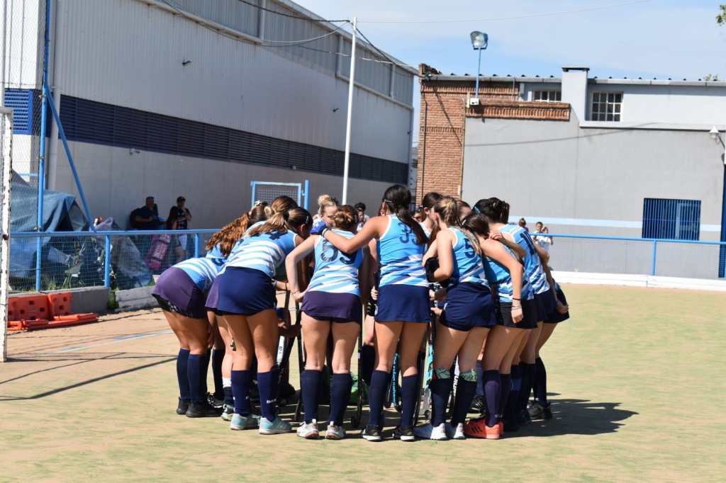 Hockey C.B.C : LA SEXTA DIVISIÓN LOGRÓ EL BICAMPEONATO