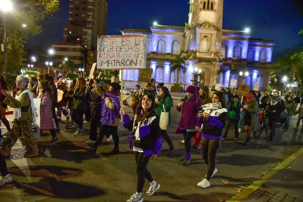 El PJ participó de la Novena marcha de "Ni Una Menos" en Campana