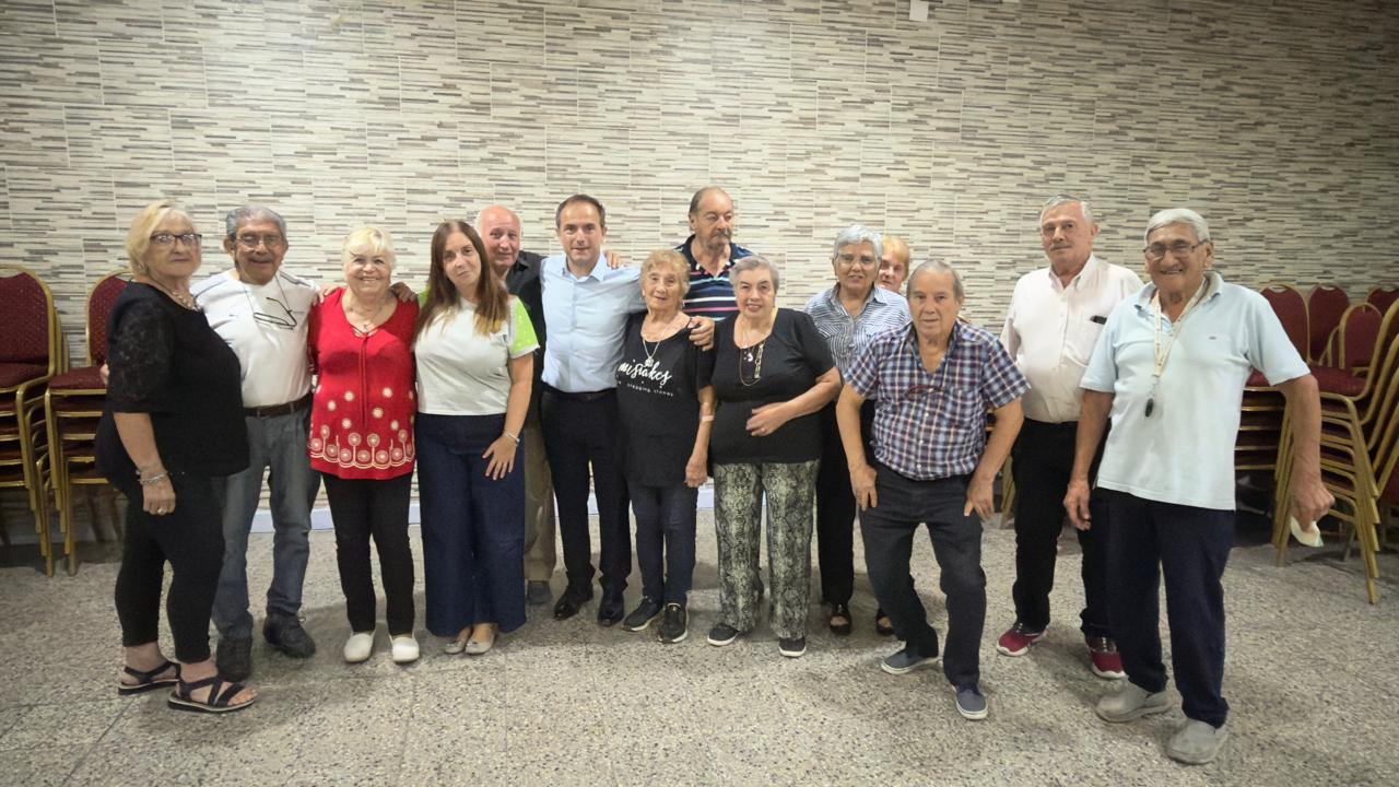 El Centro de Jubilados y Pensionados de la calle Pueyrredón compartió con el Intendente sus proyectos para 2026