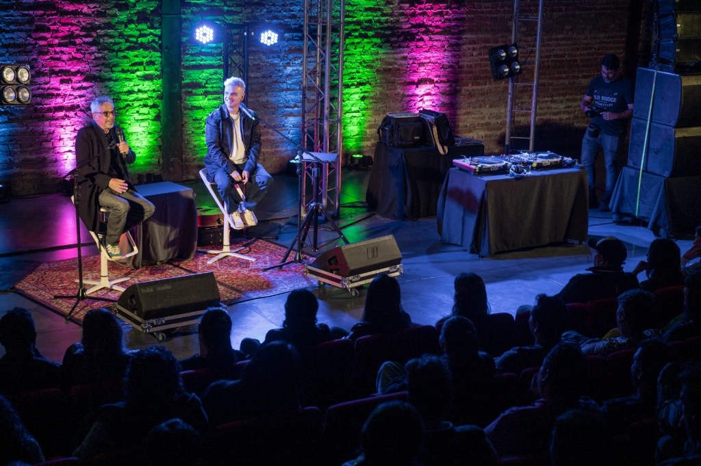 Ale Sergi brindó un show espectacular en un nuevo Música en Tenaris